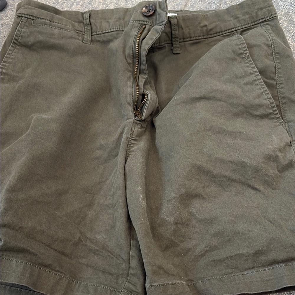 Goodfellow & Co Green Flat Front Shorts men’s used waist 32 size